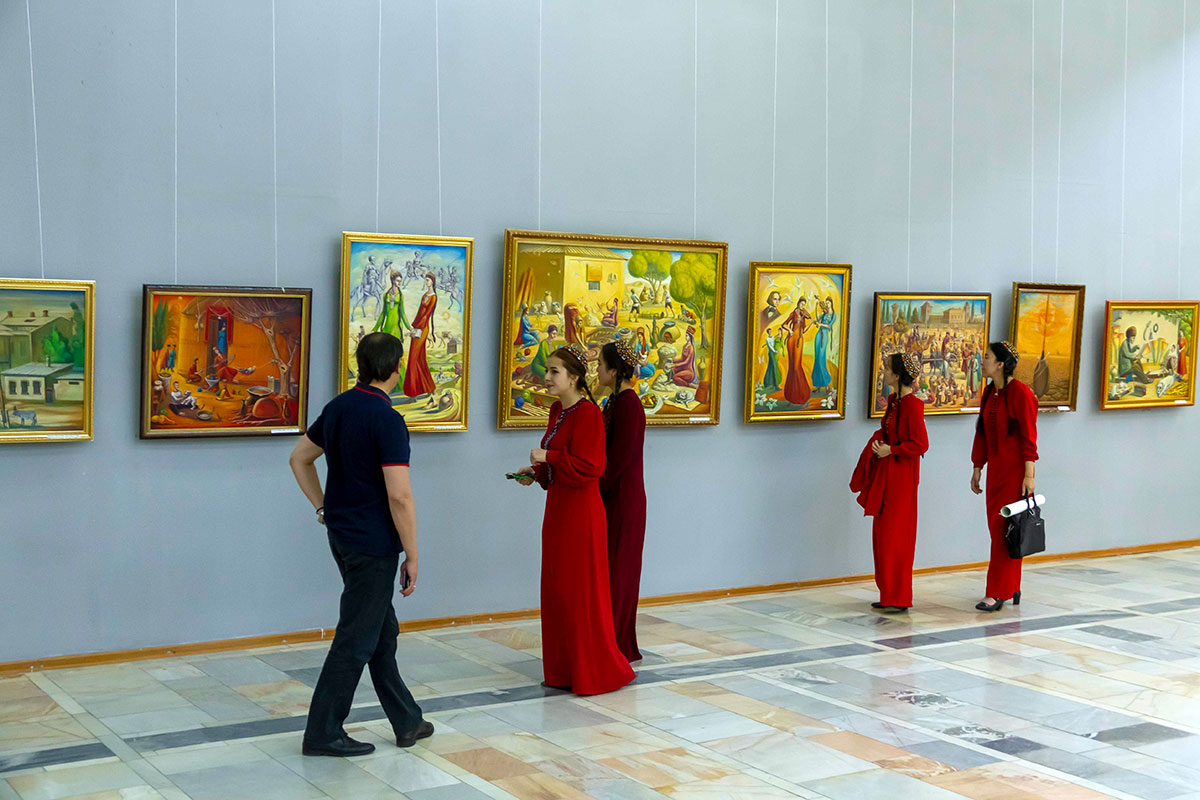 Философия Востока в работах трех марыйских художников